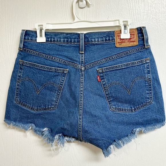 Levi’s 501 Cut Off Denim Jean Shorts Button Fly Size 30 - Picture 2 of 6